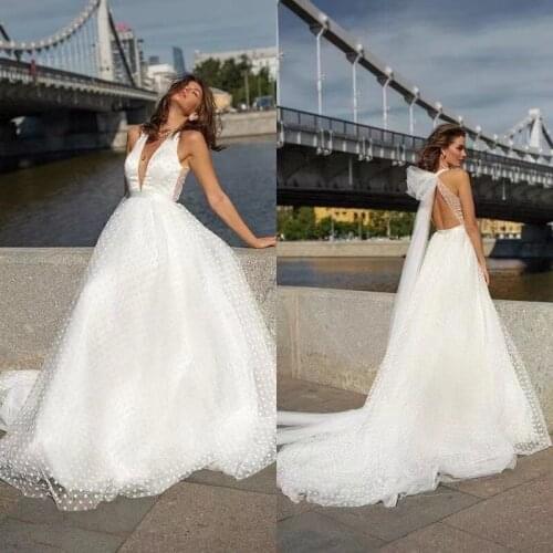 Romantic Tulle Wedding Dress Fairy V-neck Sleeveless A-Line Bride Gown Princess Court Train Vestido De Noiva Floor Length Gowns