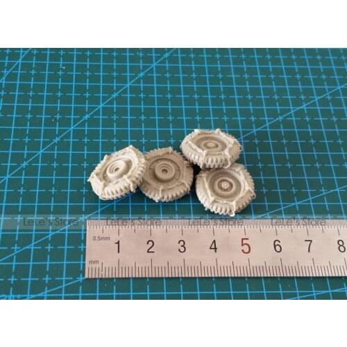 1/35 Resin Soldier Scene Accessories Snow tire (4 pcs)