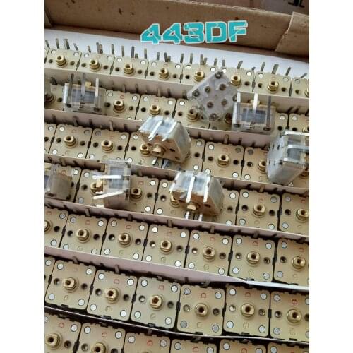 The original dielectric film variable capacitor 443DF is used for radio frequency modulation of 21 long, 21 wide and 17 mm high