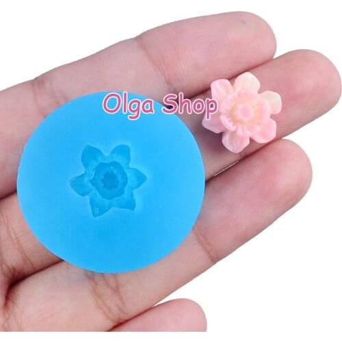 HYL399 12.2mm x 13.7mm Cute Flower Silicone Mold Fondant Cake Decoration Craft Nail Resin Clay Art Earrings Necklace Necklace