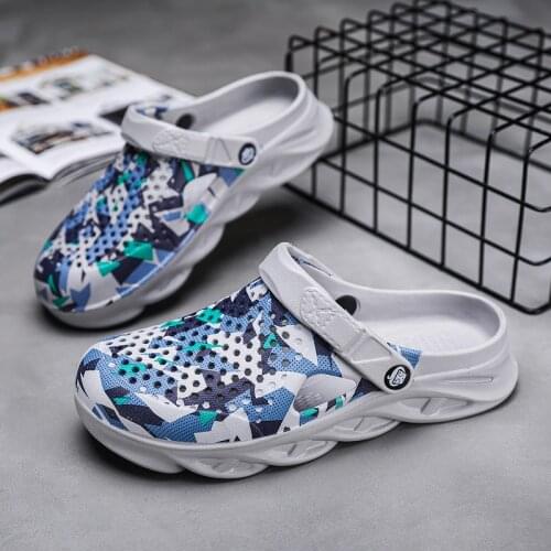 2020 Summer Graffiti Fashion Slippers mens Flip Flops Sandal Beach Sandals Plus Size Shoes Man Shoes Flats Sandals Casual shoes