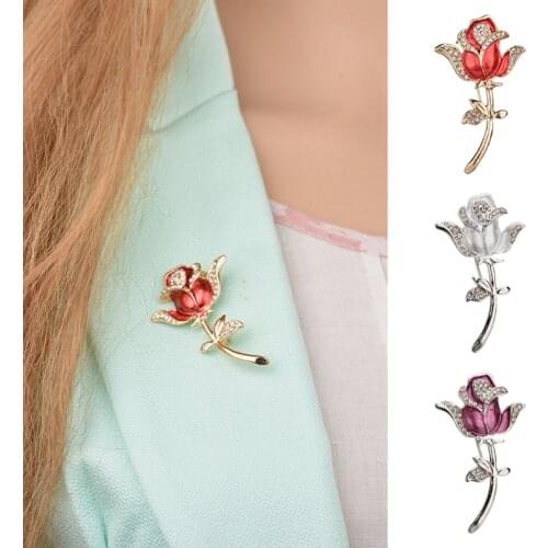 Elegent Crystal Rose Pins Rhinestone Flower Brooch Women Clothing Accessories Cute Wedding Banquet Brooches Creative Jewelry