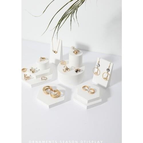 White Gypsum Jewelry Display Blocks Earrings Display Stand Rings Pendant Display Holder
