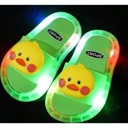 2021 Girl Slippers Children LED Garden Shoes Kids Slippers Baby Bathroom Sandals Kids Shoes for Girl Boys Light Up Shoes Toddler