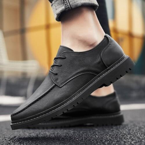 Autumn Men Martens Shoes lace up oxfords Brogue Casual Shoes outdoor breathable Men Leather Shoes Work Business Casual Sneakers
