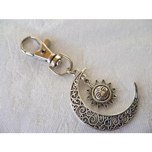 New Sun Moon Pendant Keychain, Wiccan Keychain, Sun Moon Jewelry, Bag Accessories, Pagan Gifts