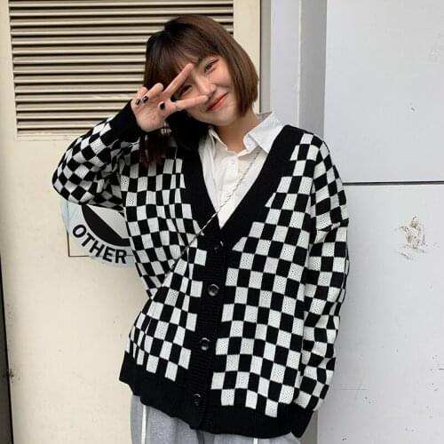 Female Sweaters Japanese V-neck Black-white Plaid Knitted Womens Cardigan Lazy Style Loose 2020 New Arrival