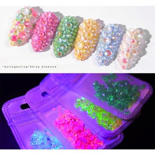 1 Bag Luminous Nail Sequins Paillette Fluorescent Nail Flakes Glitter Manicure Heart Slider Nail Art Decoration Glow In Dark