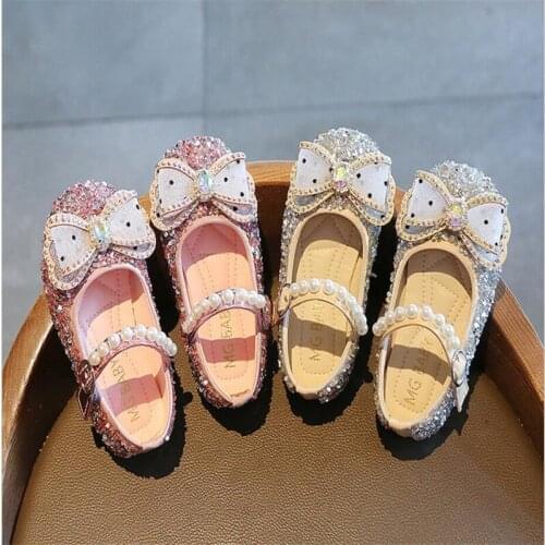 Spring Autumn Girls Fluffly Shoes Butterfly Crystal Snow Shoes Bling Princess Shoes Slip on Mary Janes Shoes Pearls Child Flats