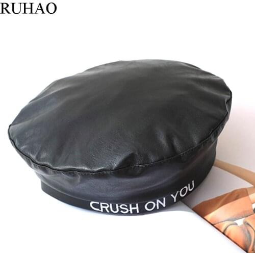 2019 New Fashion Patent Leather Beret High Quality Ladies Hats Solid Color Flat Top Hat PU Slouchy Bone Captain Cap Women Female