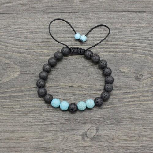 含奇 White Bracelets