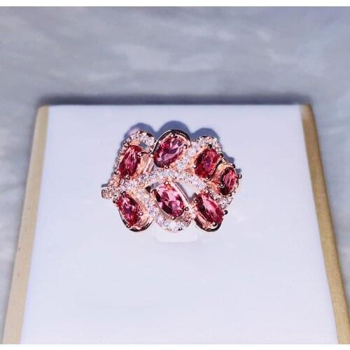 Rose Gold Leaf Shaped Red Crystal Ring Elegant Seduction Women Jewelry Fashion Birthday Gift