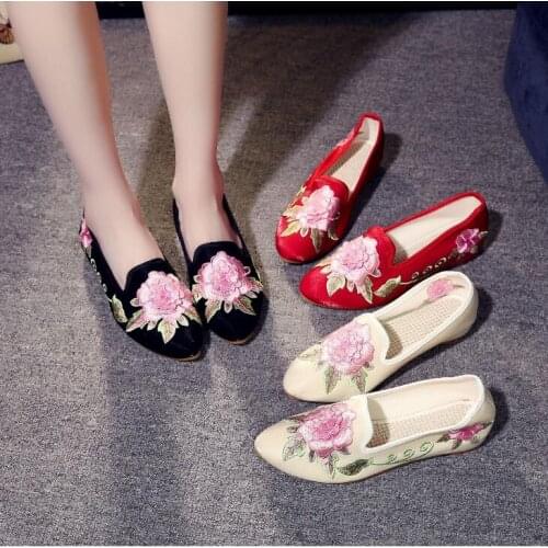 Spring Summer Autumn Three dimensional flower shoes Casual original Chinese style ethnic embroidered Traditional shoes Woman