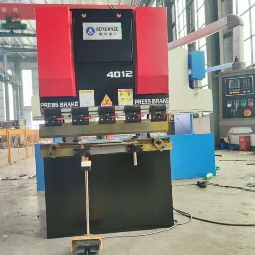 Manufacturer Small NC Hydraulic Press Brake Bender, Bending Machine with E21 System for 2 MM Stainless Steel Plate Bend Forming