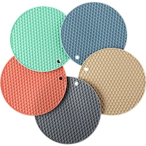 18cm Silicone Tableware Mat Heat Resistant Coasters Cooking Tools Coffe Placemats Insulation Dining Table Mats Kitchen Gadgets