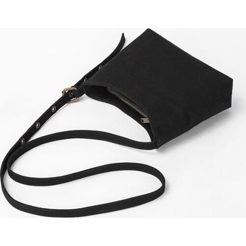 Niche design big bag shoulder messenger canvas bag 2020 new trend large capacity Japanese art female bag casual bag