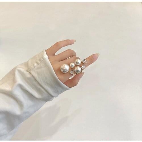 Jusieber Elegant Retro Oversize Multi Pearl Rings for Women Lady Shiny Crystal Rhinestone Irregular Charm Ring Korean Wedding