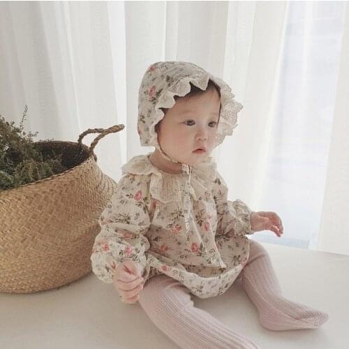 Spring and autumn baby pastoral broken flower one-piece clothes female baby Lace Ruffle collar climbing clothes + Hat