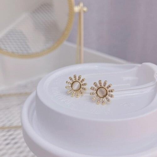 Korean Version Of The New Zircon All Diamond Opal Sunflower Earrings Womens Daily Matching Bridal Accessories As Gifts