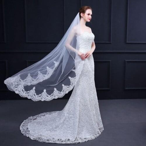 Hot Sell Bridal Veil 1.5M White/Ivory Beautiful Lace Edge Wedding Veil With Comb Wedding Accessories EE18017