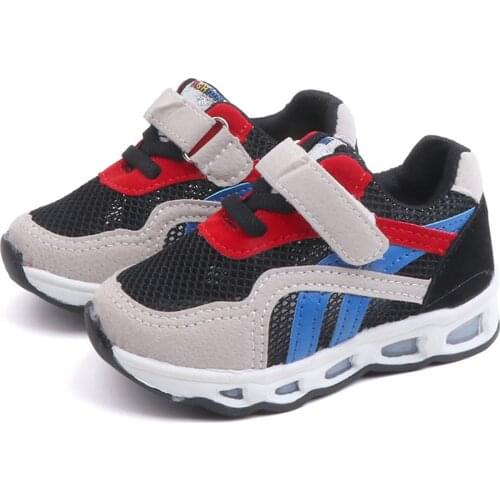 LED Light Up Kрасовки для девочек Boys And Girls Sneakers Baby Toddlers 2021 New Fashion Kids Running Sport Shoes Lightweight