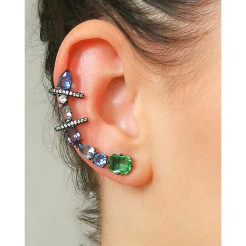 Yurora Stud Earrings