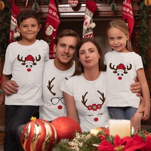 Mom Lashes Xmas 2020 Clothing Tops Camisetas 1pcs Reindeer Face Family Matching Christmas T-shirts Kids Santa Hat Dad Glasses