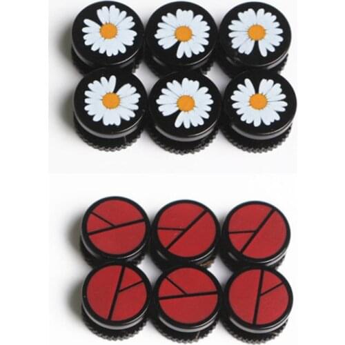 KPOP G-Dragon Daisy Design Badges Shapes Screw Shoe Buckle Kwon Ji Yong Unisex Decor JH3