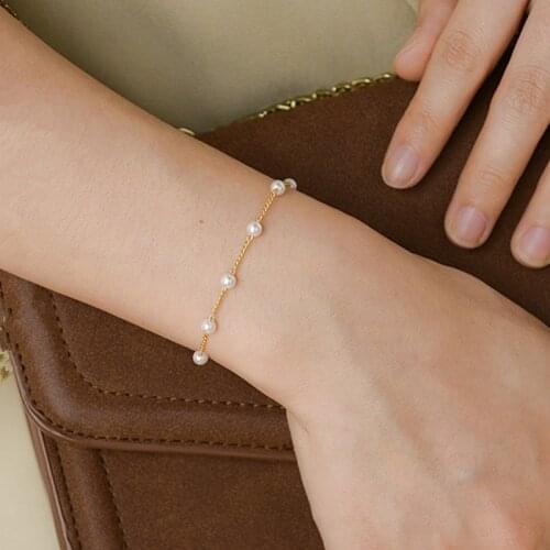 New Simple Streetwear Elegant Pearl bracelets Silver Color Beads Chain For Womens Goth Chain On The Hand Charm Jewelry 2021 Kpop