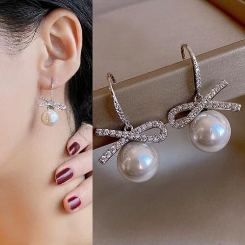 2021 New Classic Elegant Silvery Bow Pearl Drop Earrings For Woman Korean Fashion Jewelry Wedding Party Girls Luxury Accessories