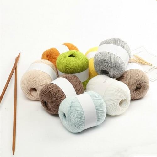 Fine Soft Woolen Yarn for Hand Crocheting Scarf Cardigan High Quality Cashmere Hand Knitting Yarn Warm Winter Yarn for Men Women