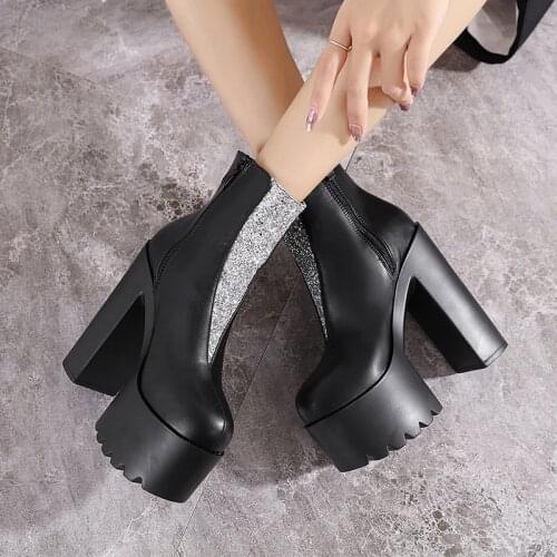 Patent Leather Gothic Black Boots Women Heel Sexy Chain Chunky Heel Platform Boots Female Punk Style Ankle Boots Zipper