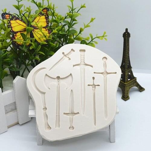 Sword Axe Silicone Resin Mold DIY Pastry Cake Fondant Moulds Dessert Chocolate Lace Decoration Supplies Kitchen Baking Tool