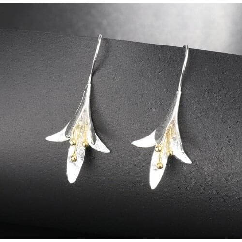 New Designer Silver Color Long Flower Drop Earrings for Women Christmas Girls Gift Fashion Pendientes Brincos