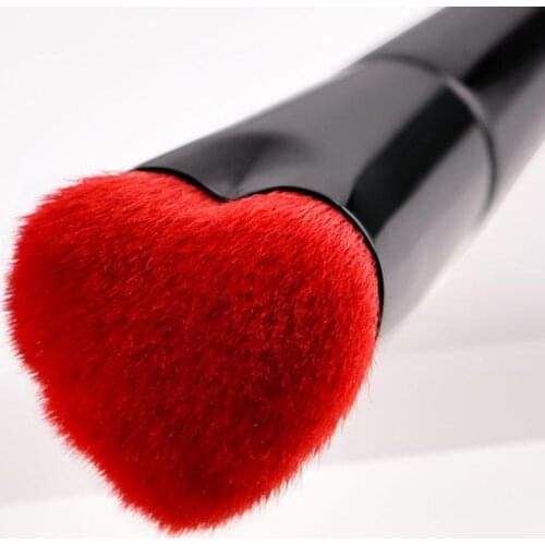 1pcs Red Heart-shaped Makeup Brush Soft Nylon Fiber Foundation Blush Brush Cosmetic Brush Cosmetics Beauty Tool High Quality