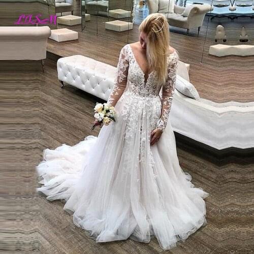 Long Sleeves Lace Wedding Dresses Boho 2020 Open Back Tulle Beach Bridal Gowns V-Neck Princess White Wedding Gown Plus Size