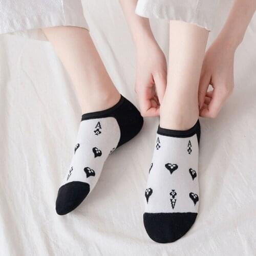 5 pairs/spring/summer new black and white embroidered cow sweet and lovely Japanese socks striped cartoon boat socks student boa