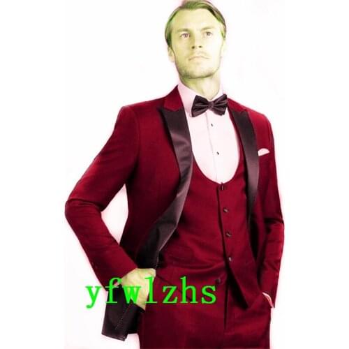 Handsome Groomsmen Peak Lapel Groom Tuxedos Wedding Dress Men Suits Blazer Prom Dinner (Jacket+Pants+Tie+Vest) A677