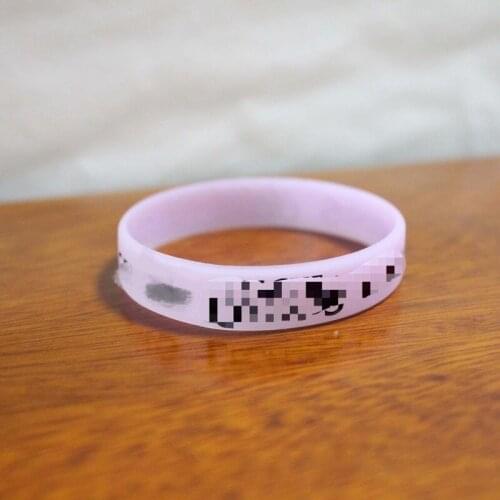 Wholesale 5 Pcs 2021 LOL Game Bracelets Six Colours Silicone Sports Casual Bracelet Hand Accessory for Men Women Jewelry Gifts