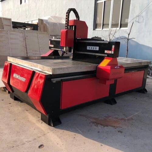 ROBOTEC Cheap Price CNC 4 Axis Wood CNC Router 3d Sculpture Making Machine 1325 Wood CNC Milling Machine