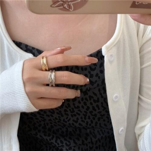 SRCOI Trendy Geometric Metal Wide Glossy Wave Texture Ring Simple Alloy Opening Adjustable Unisex Hip-Hop Party Jewelry 202105