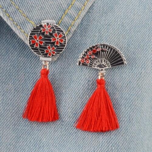 PGY Japanese Izakaya Ninja Lantern Fan Tassels Brooch Sakura Lantern Plum Flower Hand Fan Fringe Metal Enamel Pin free delivery