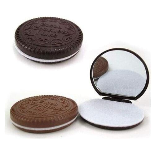 Protable simulated chocolate cosmetic mirror with mini comb,sandwich biscuit shape compact mirror as make up accessory