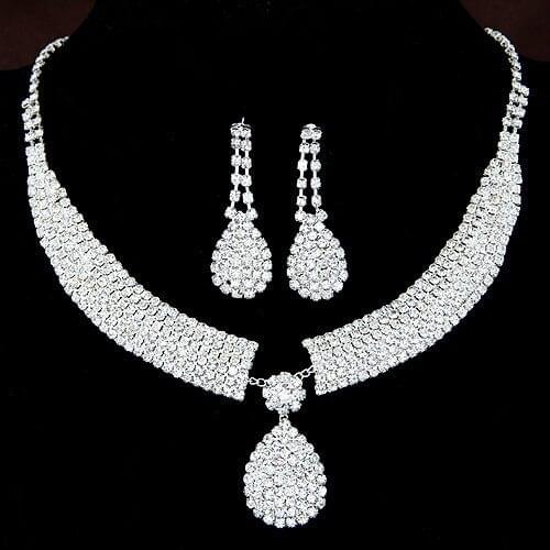 Gorgeous Fashion Choker Necklace for Women Earrings Set White Crystal Wedding jewelery 2018 Nigerian Bridal Jewelry Sets Collar