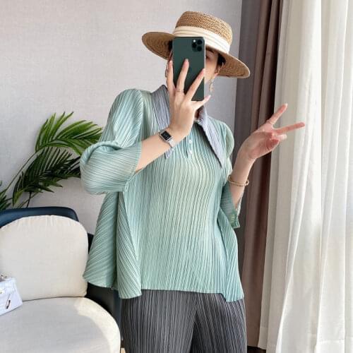 2021 spring and autumn new Miyake pleated tops mid-length hat T-shirt womens three-quarter sleeves fashion loose large size