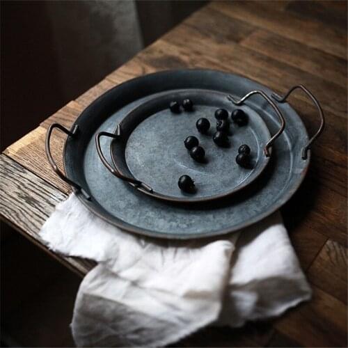 European Style Retro Round Iron Plate Metal Bread Tray Cake Plates Home Decor Kitchen Table Dinnerware Photographing Props