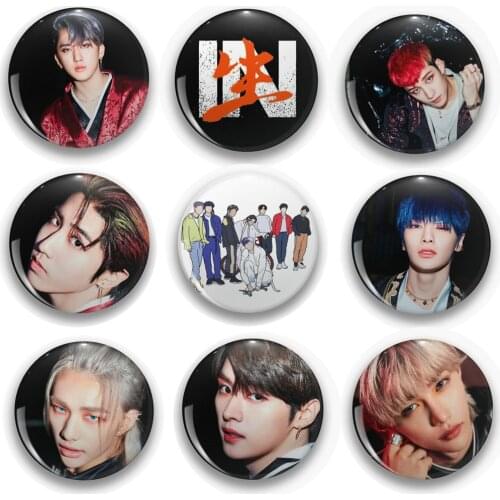 Kpop Stray Kids IN BANG CHAN FELIX HYUNJIN CHANGBIN New Album In Life Badge SKZ Badge Brooch Ornament Pin Wholesale New