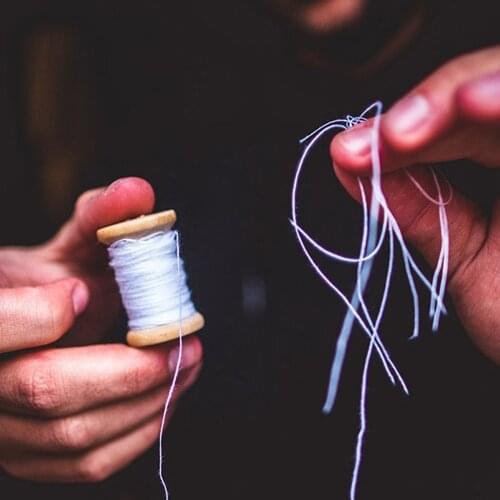 The Thread El Hilo by Javi Benitez Magic Trick Stage Close Up Magia Appearing Disappearing Magie Mentalism Illusion Gimmick Prop