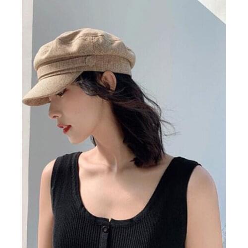 2020 New octagonal cap woman small fragrance flat top navy newspaper bean hat girl cap plaid British retro hipster beret