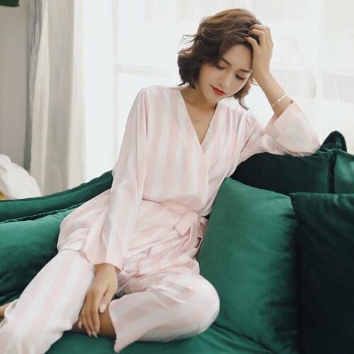 Autumn Womens Long-sleeved Striped Satin Silk Three-piece Pajamas Casual Comfortable and Breathable Sexy Home Wear Chest Pad